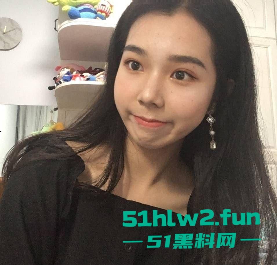 重庆女会计【王君】淫照泄密，白天端庄丽人，背地里骚成母狗，性瘾强到让渣男拍爆！-1