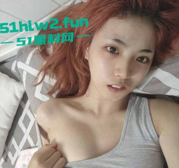 广西南宁反差女教师【柳林依】网上卖弄骚资生活照被扒，性爱视频曝光娇喘淫叫声不断！-7