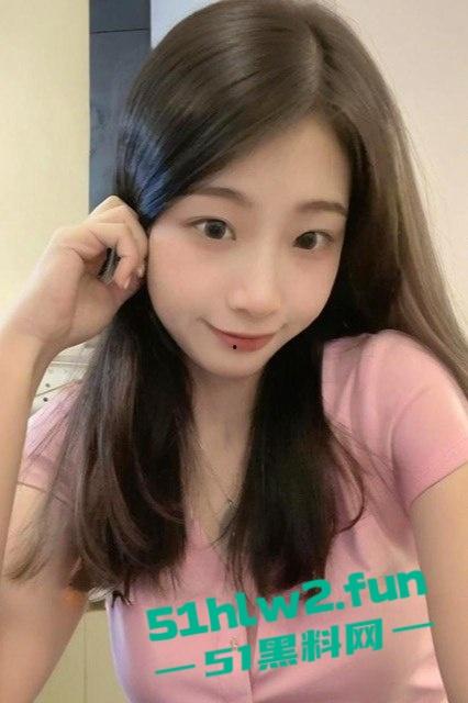 唐山极品母狗【吴蕾云】背着男友偷吃猛男，被大屌操到腿软，口爆颜射舔得干干净净，全程自拍视频惨遭流出！-1