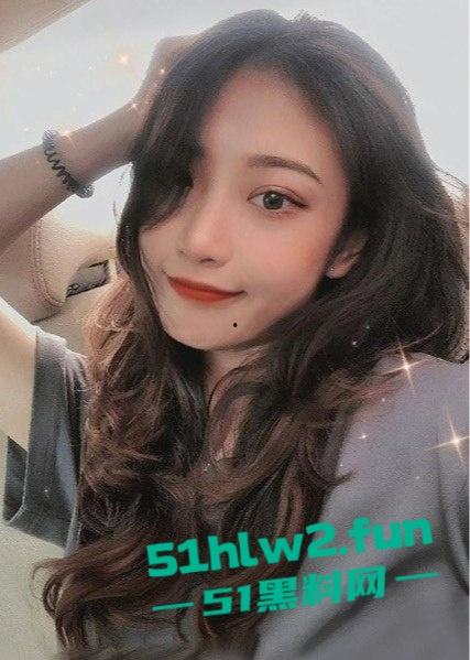 唐山极品母狗【吴蕾云】背着男友偷吃猛男，被大屌操到腿软，口爆颜射舔得干干净净，全程自拍视频惨遭流出！-3