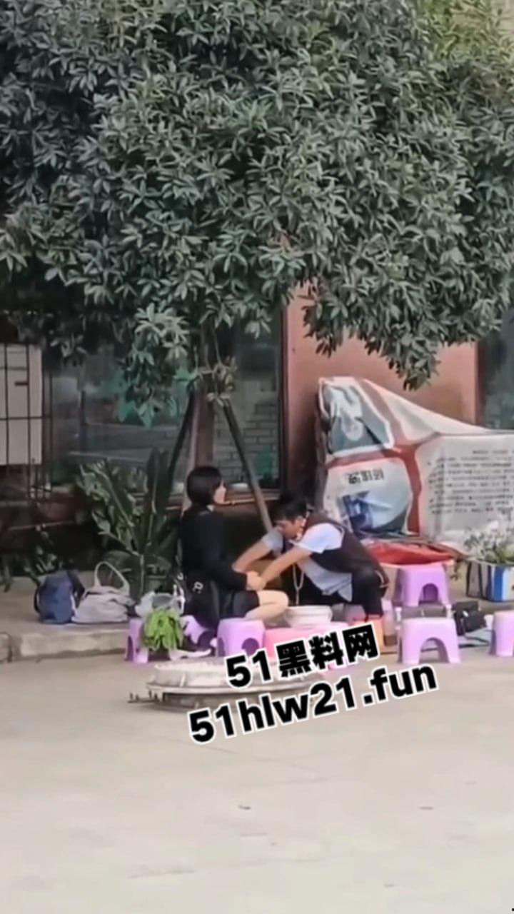 江湖骗子命理大师,当街算命还上手掏女客户裤裆摸逼,起身做法摸奶揉捏这都能骗人呢!-6