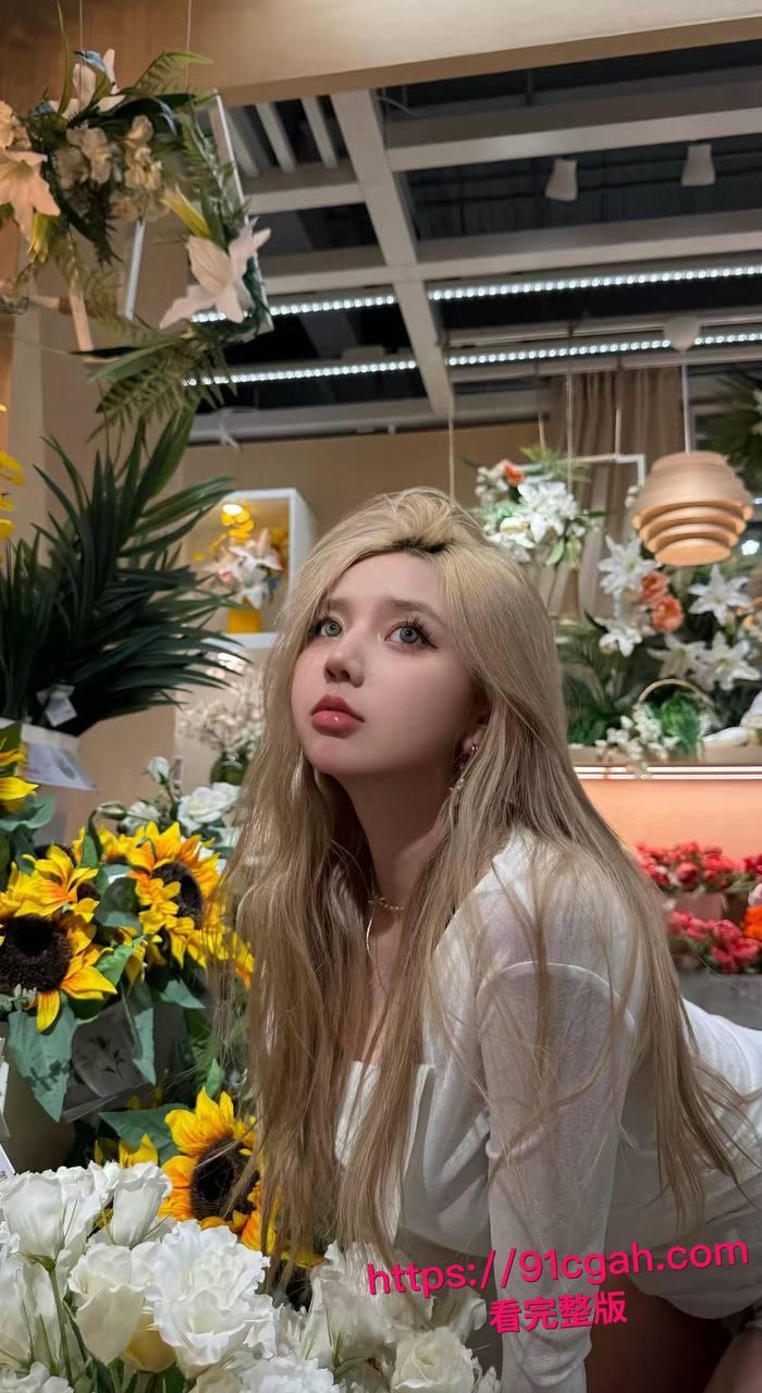 抖音网红Meena下海拍AV被调教不雅视频曝光,纹身刺青实锤本人!-4