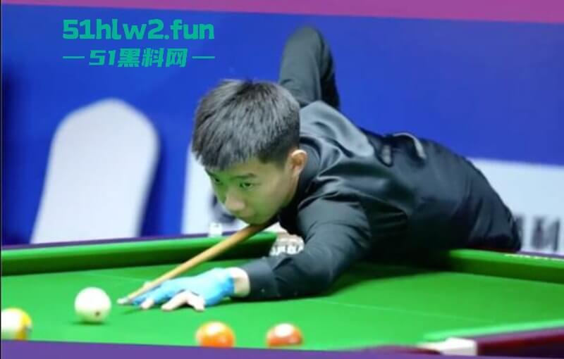 中式台球大瓜!安徽安庆宿松县腾勃中式台球职业联赛,台球天才跟女裁判房间打“台球”。-4