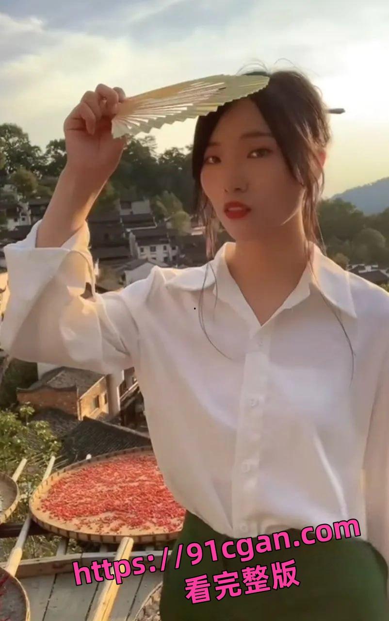 白天陪玩,晚上陪睡?高端私人伴游变色情交易,平台明码标价8000一晚!-4